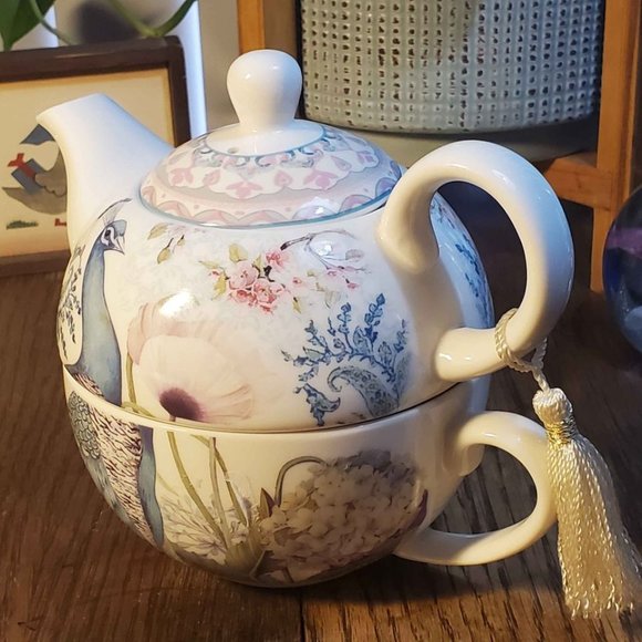 SUMMER RIVER Tea for One TEAPOT W/ TASSEL CUP LID Peacock Floral Porcelain 6 in - Picture 3 of 10